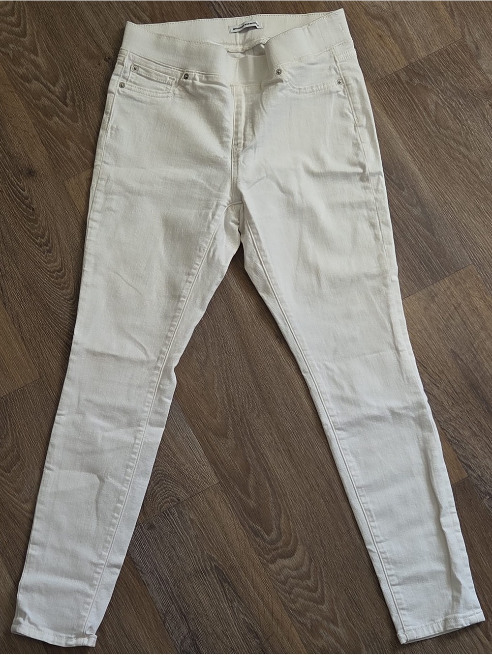 Amazon Essentials Women’s Skinny Jeans